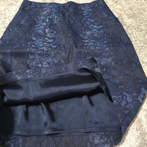 ELIE TAHARI Blue Black Snake Print 80% Linen Pencil Skirt, Fully Lined, Size 10 - Picture 3 of 16